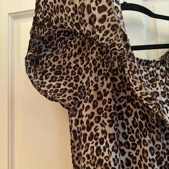 Velvet by Graham & Spencer Leopard Dress with Pockets Small - Picture 6 of 10